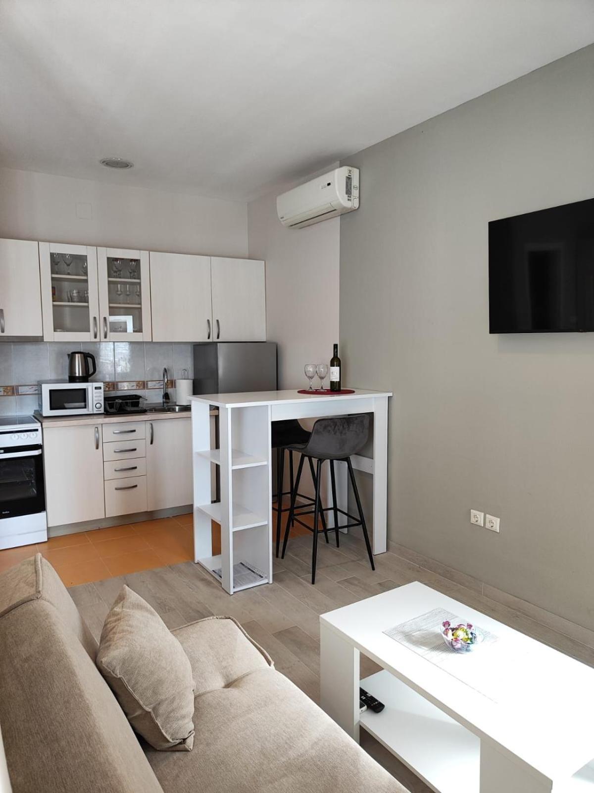 Apartments Harriet ดูบรอฟนิก ภายนอก รูปภาพ